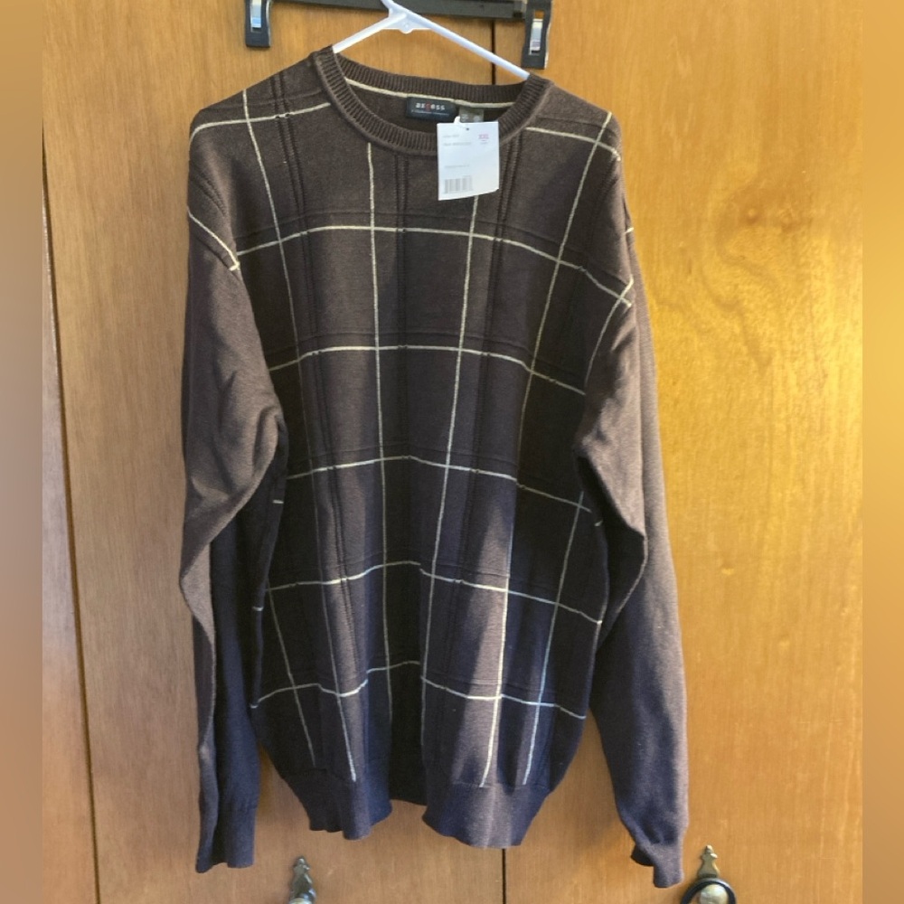 Axcess Sweater NWT